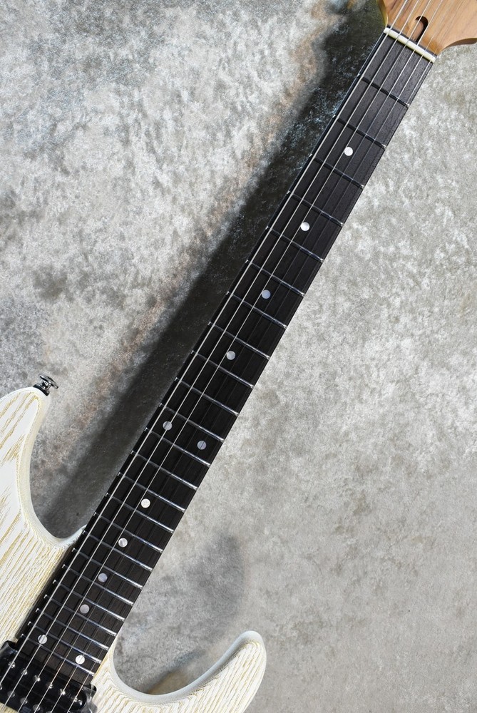 Ibanez PRESTIGE AZ2402AR COARSE GRAIN WHITE FLAT
