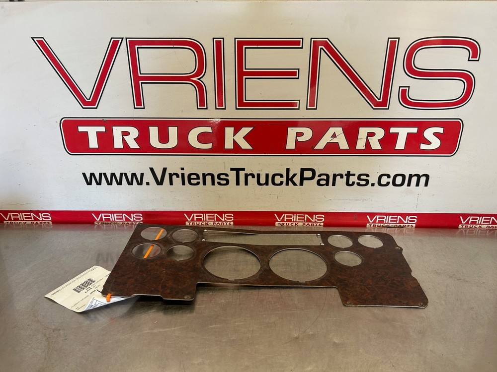 FREIGHTLINER  A22-61098-300 INSTRUMENT PANEL