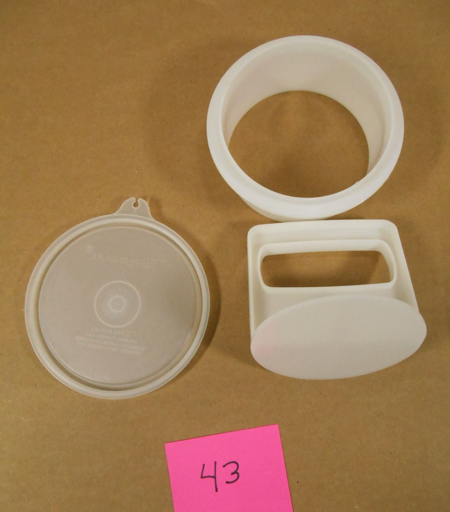 Tupperware 7 Small Hamburger Storage Containers 882 Press, Ring, Lid P43