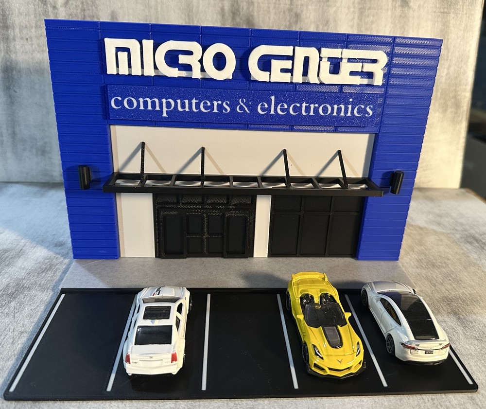 Micro Center 1:64 Scale Diorama