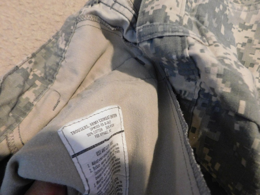 US ARMY ACU PANTS SIZE MEDIUM - LONG