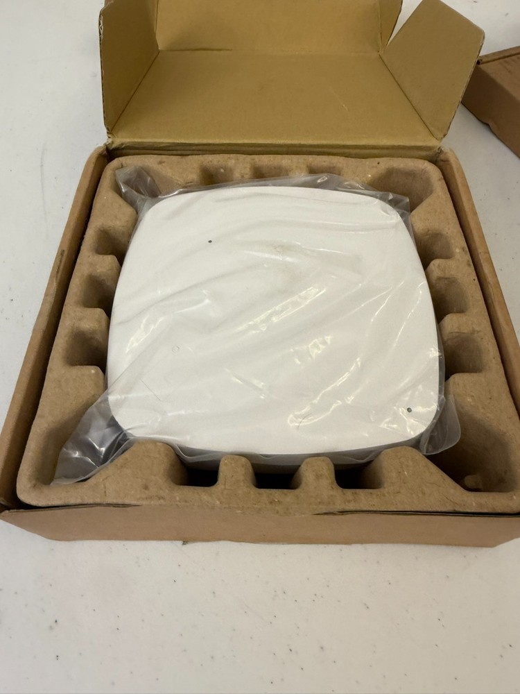 Extreme Networks AP3000-WW Open Box