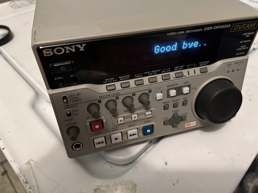 Sony DVCAM DSR-DR1000 VIDEO Disk  Recorder untested Powers on perfectly.
