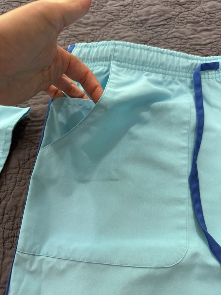 Factory Uniforms Light Blue Blue Unisex Medical Scrubs Set Solid Pattern Size S