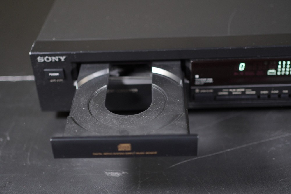 Sony CD Player CDP-397, Tested And Works