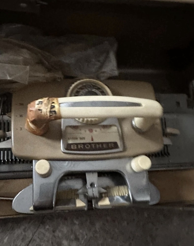 Brother L6601 Knitting Machine Retro COMPLETE WOW!!!