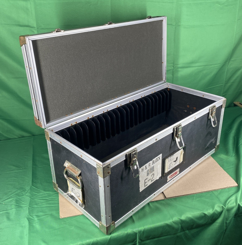 H&R Block Wrightine Large Travel Chest