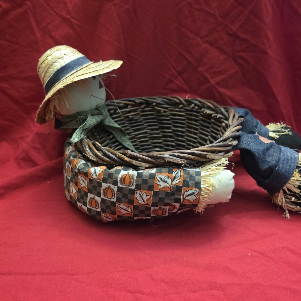 Scarecrow Sitter Basket
