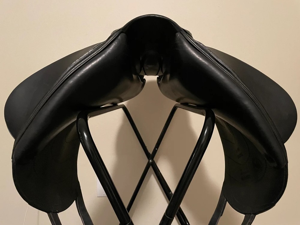 18.5" - 2020 Devoucoux Harmonie, 1A Flap, Normal Tree, *Bling* - Beautiful!