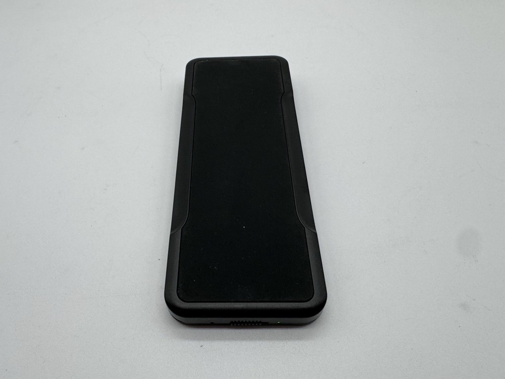 Xencelabs Quick Keys Remote Shortcut Controller w/ Case Powers On