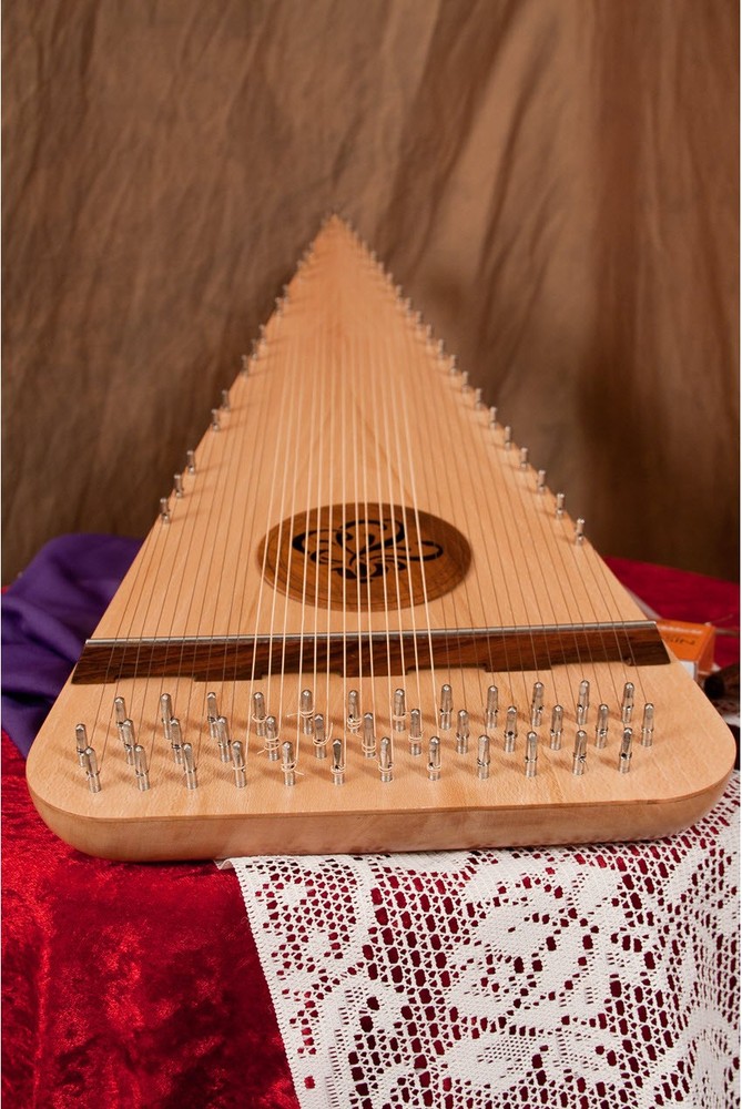 BARITONE PSALTERY & BOW RIGHT HAND ROUNDED