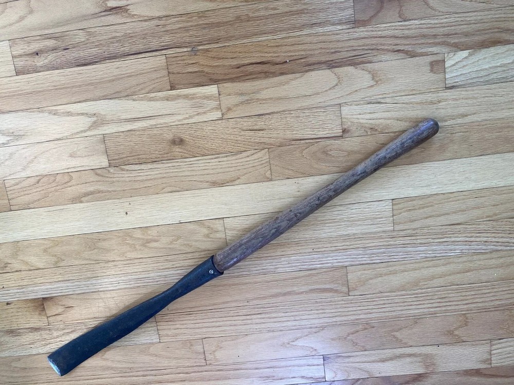 ANTIQUE TIMBER FRAMING BLACKSMITH MADE SPUD - VERY GOOD COND