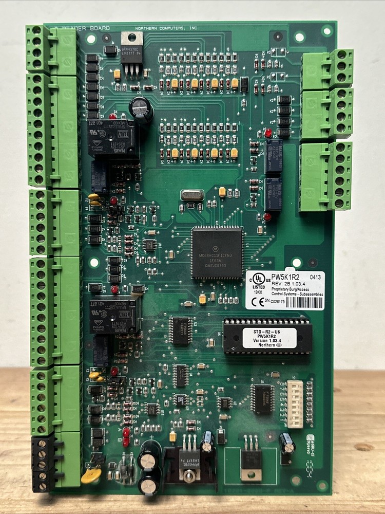 Honeywell PW5K1R2 PW-Series Pro-Watch Access Control Two Reader Module Tested