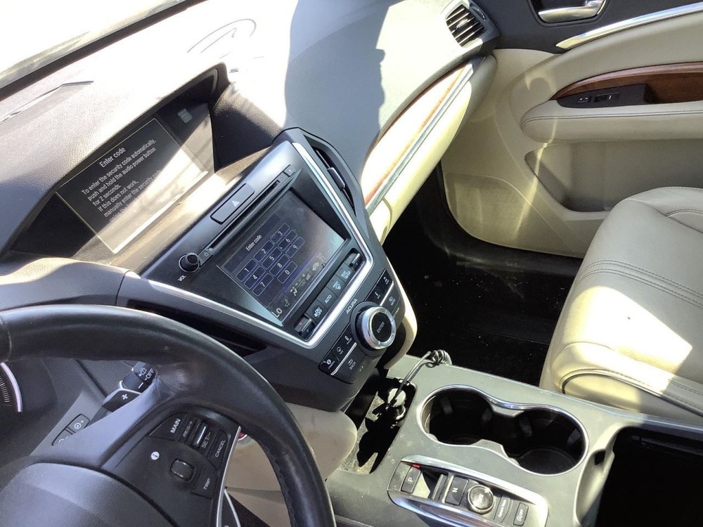 MDX 2017 Glove Box 4693162