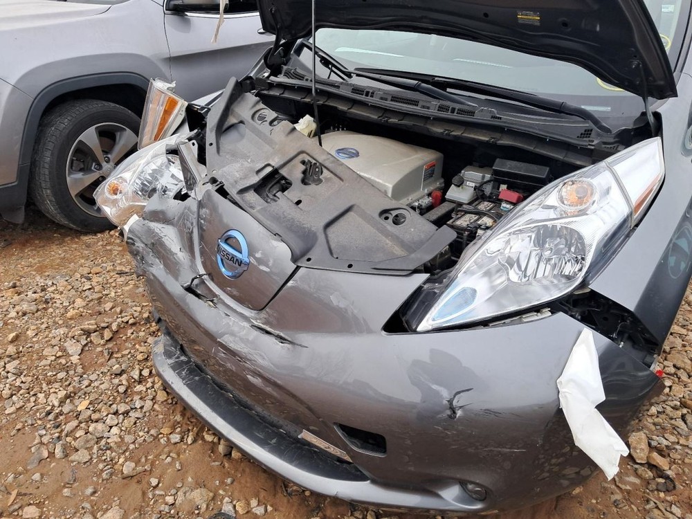 Console Front Floor Cloth S Fits 14-17 LEAF 4884151