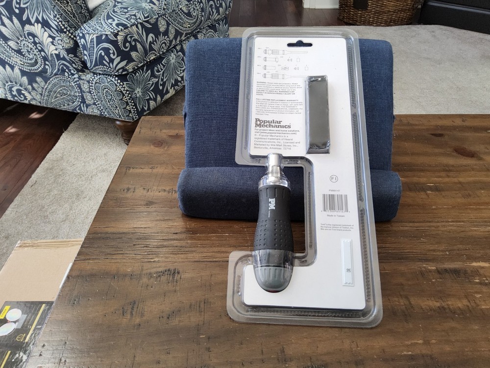 Popular Mechanics Driver Light Set Screwdriver - 15pc