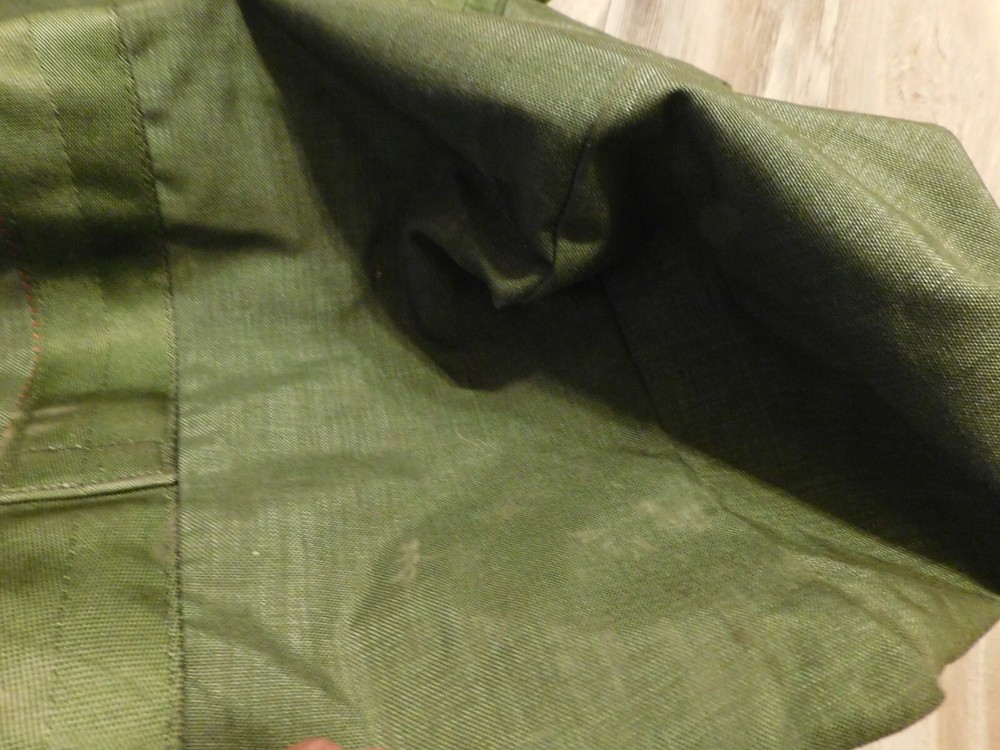 MILITARY GREEN FLYER'S KIT BAG