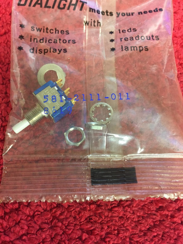 581-2111-011-8619 DIALIGHT SWITCH