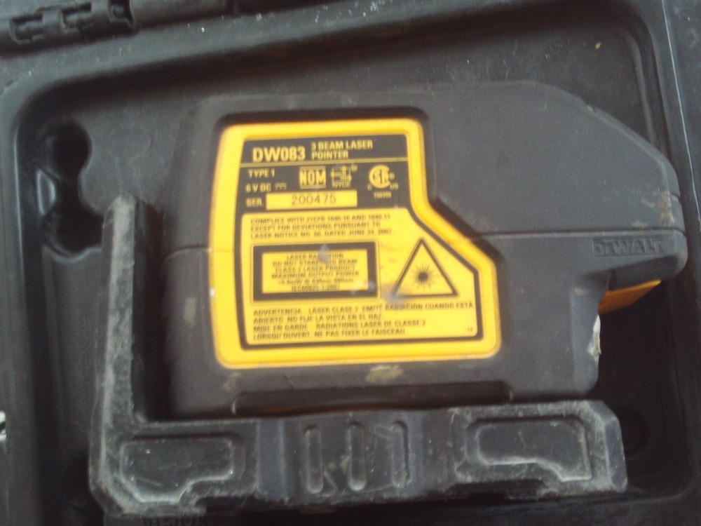 DeWalt DW083 3 Beam Laser Pointer Level, with Storage Case
