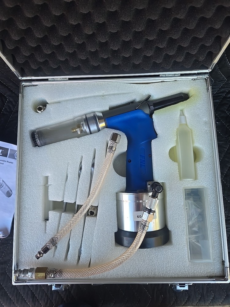 Fastenal FNL Medium Duty Pneumatic Riveter