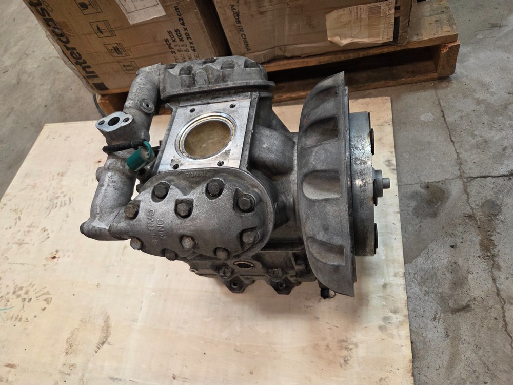 Thermo King compressor