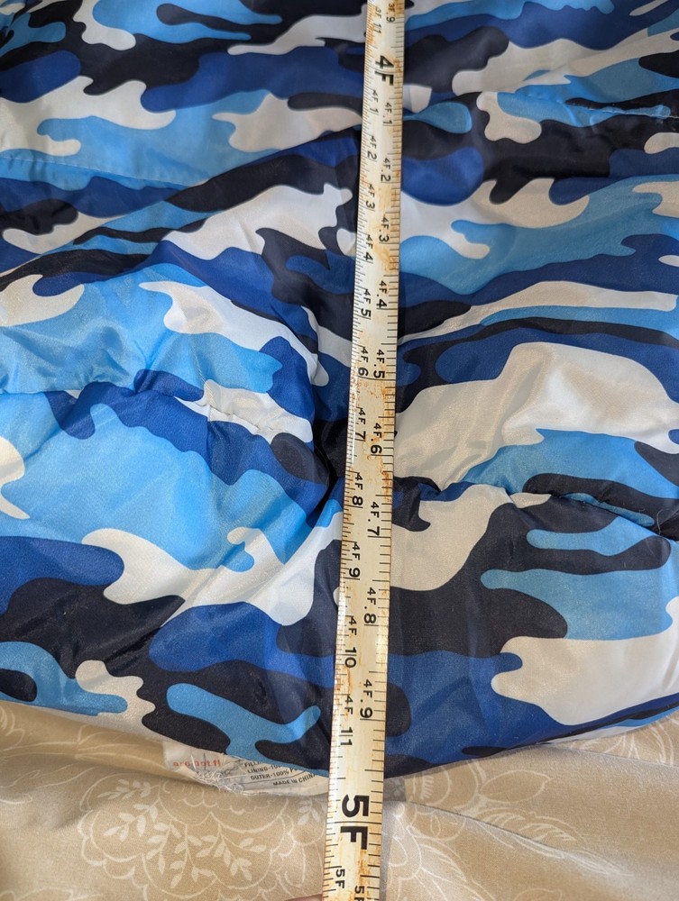 Cabela’s mummy sleeping bag full size 66”X 26” drawstring camouflage Multicolor