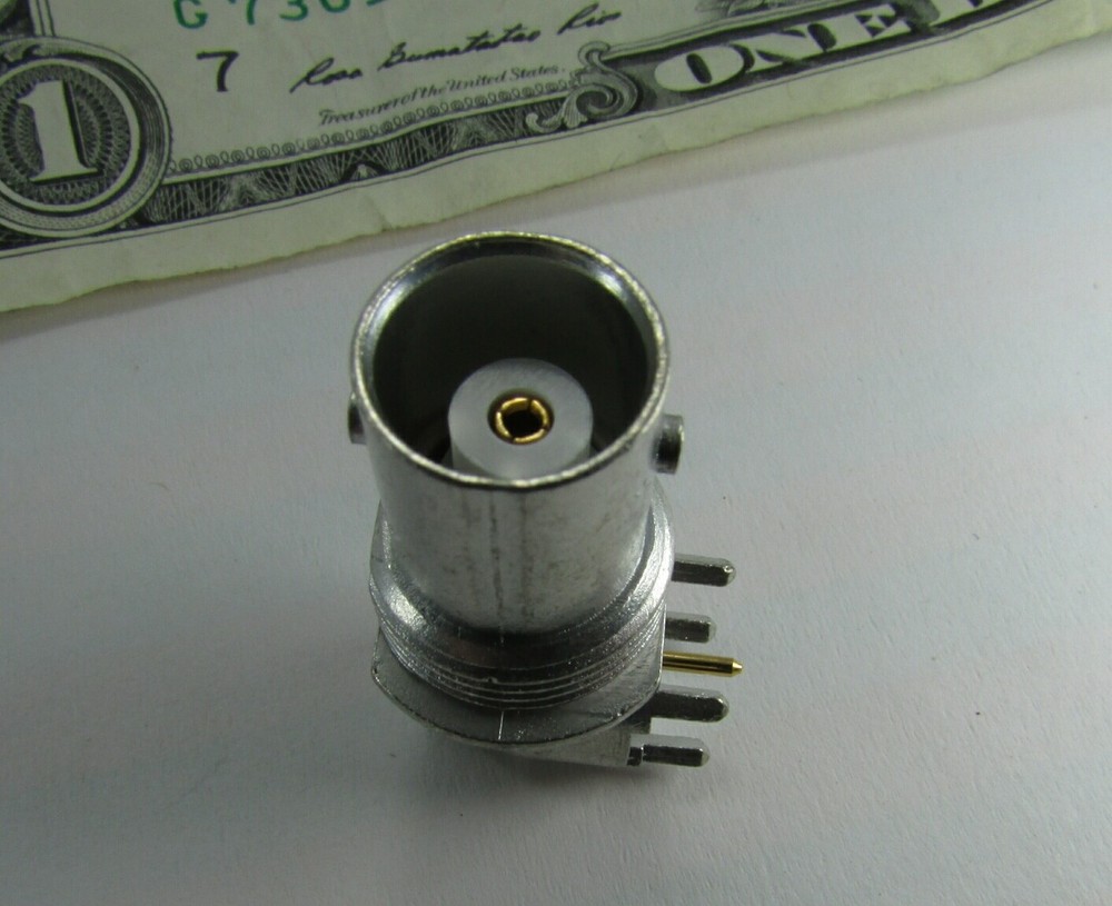 2 Tyco Amp BNC Connector Jacks, Female Socket 50 Ohm PCB Mount, Thru Hole Angle