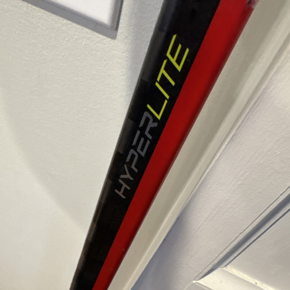 Bauer Vapor Hyperlite 77 Flex BGP2B Hockey Stick Left Hand