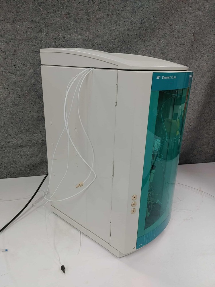 Metrohm 881 Compact IC Pro Ion Chromatography System with Conductivity Detector