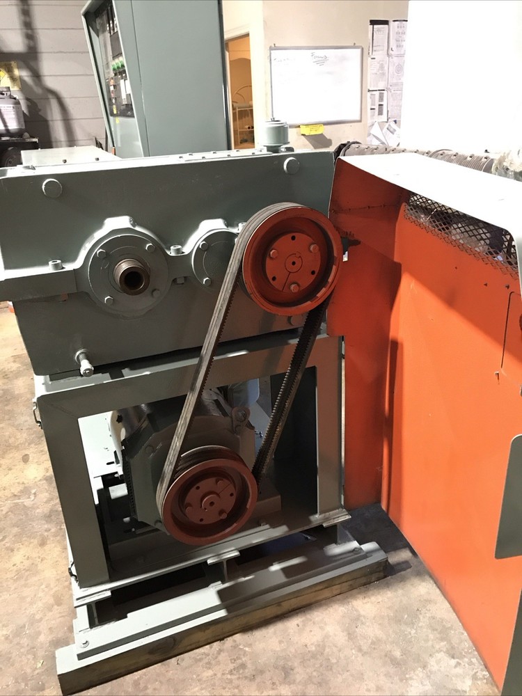 2.5 inch NRM Pacemaker III Plastic Extruder 40HP Great Condition