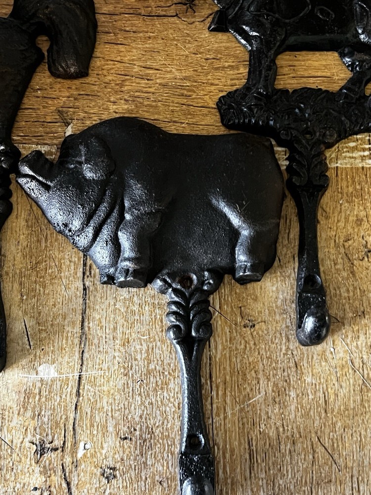 Black Cast Iron Animal Wall Hooks