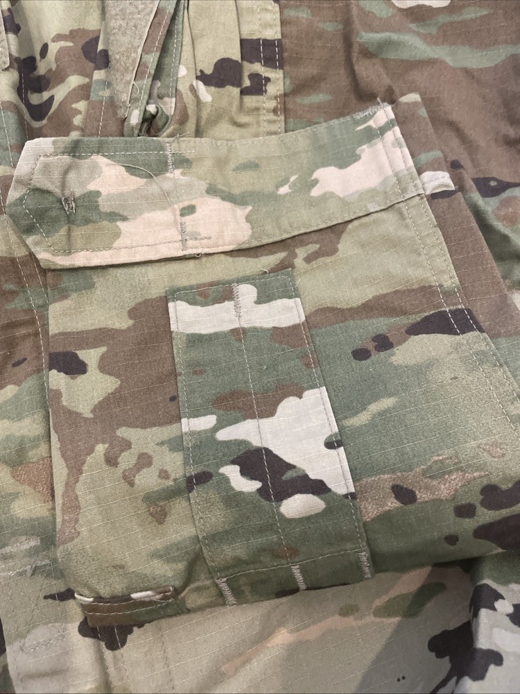 US Army Coat Combat Size: Medium-Long