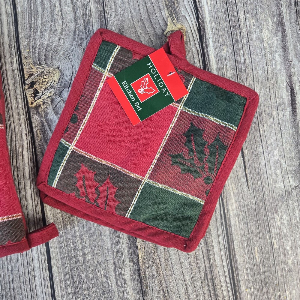 3pc Holiday Oven Mitts NEW
