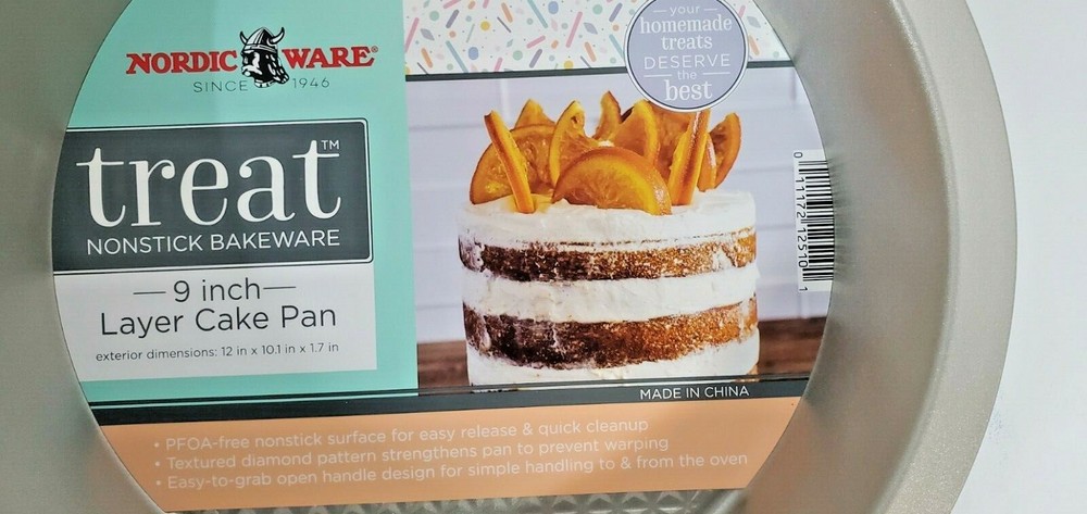 Nordic Ware NonStick 9" Layer Cake Pan Handles Textured