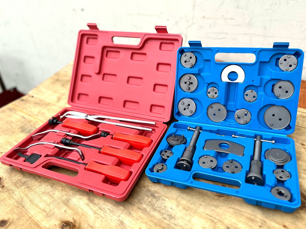 30pc Drum Brake Tools & Caliper Wind Back Compression Tools Pad Repair Reset