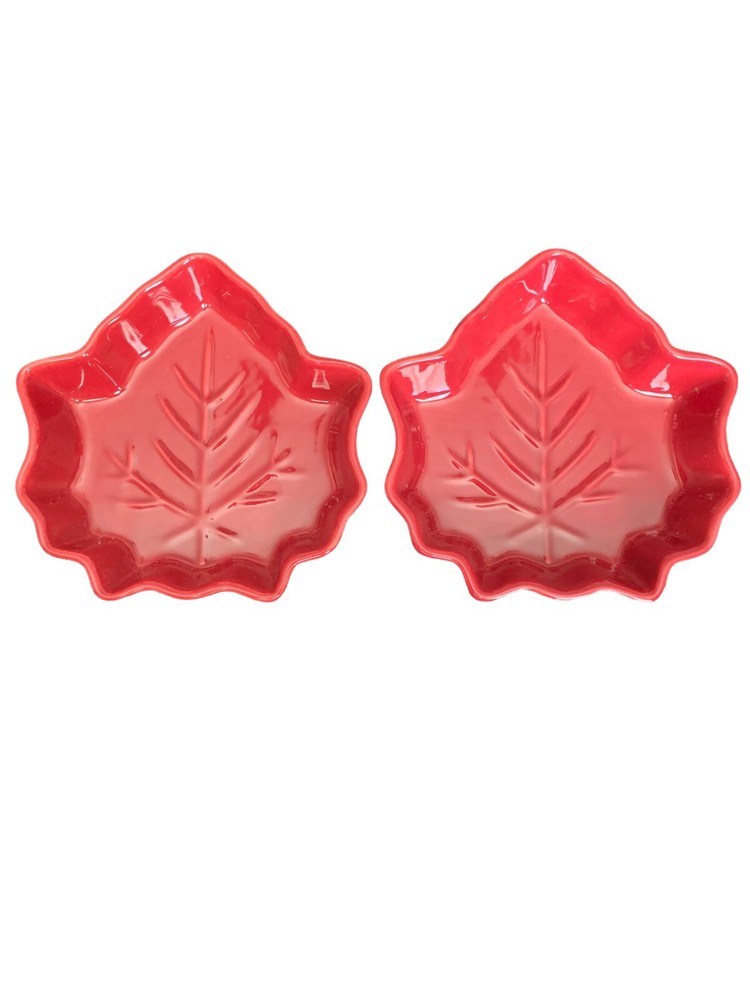 Celebrate It Bakeware Dish Molds 2-Pc. Red “Give Thanks” Fall Leaf Thanksgiving