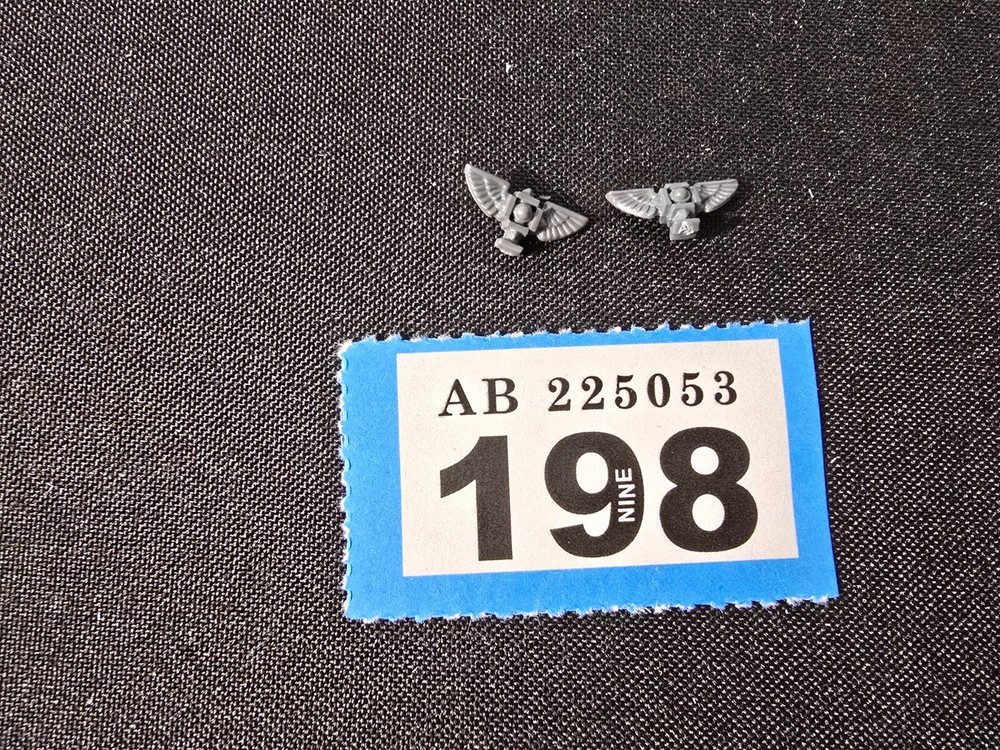 Games Workshop Warhammer 40k Bits Space Marines Standard Icons