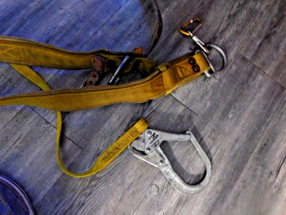 Bashlin Industries Lineman Climbing Belt, and Fall Restraint Strap, 11/32