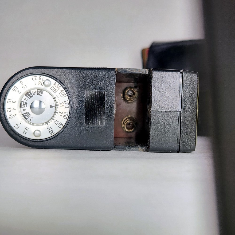 Yashica ES-14 Camera Flash Non-working