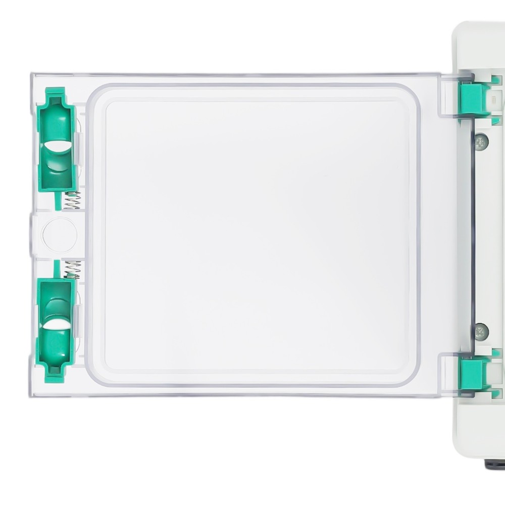 2 Strings Solar PV Combiner Box 32A Circuit Breaker For Solar Panel System DC