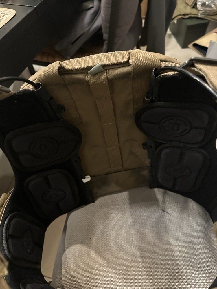 OLDGEN SOF Crye Precision Cage Plate Carrier CPC AVS Coyote. Size Large