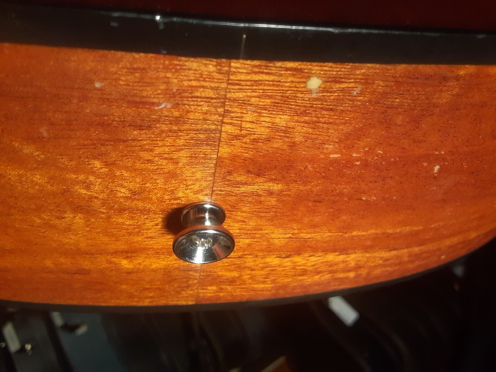 Hohner HC620 Classical Guitar Solid Top 2-Way Truss Rod