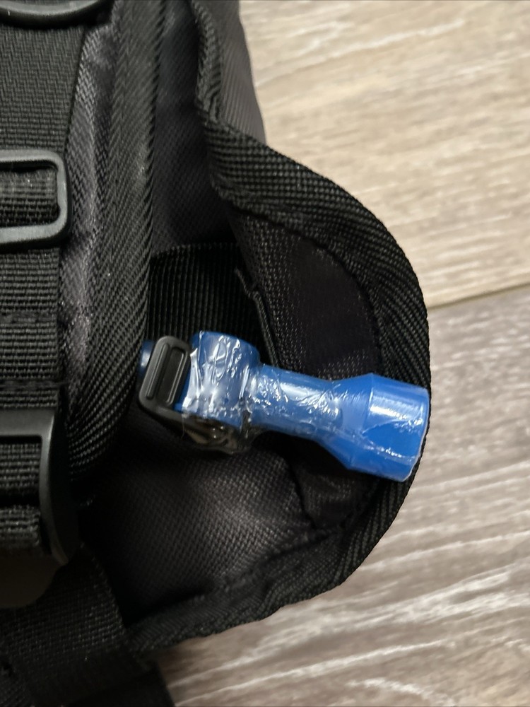 Duro Sport Hydro-pro 2L Hydration Backpack - New