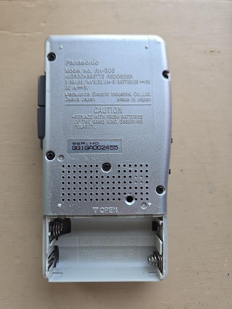 Panasonic RN-305 Microcassette Recorder - No Battery Cover - PLEASE Read