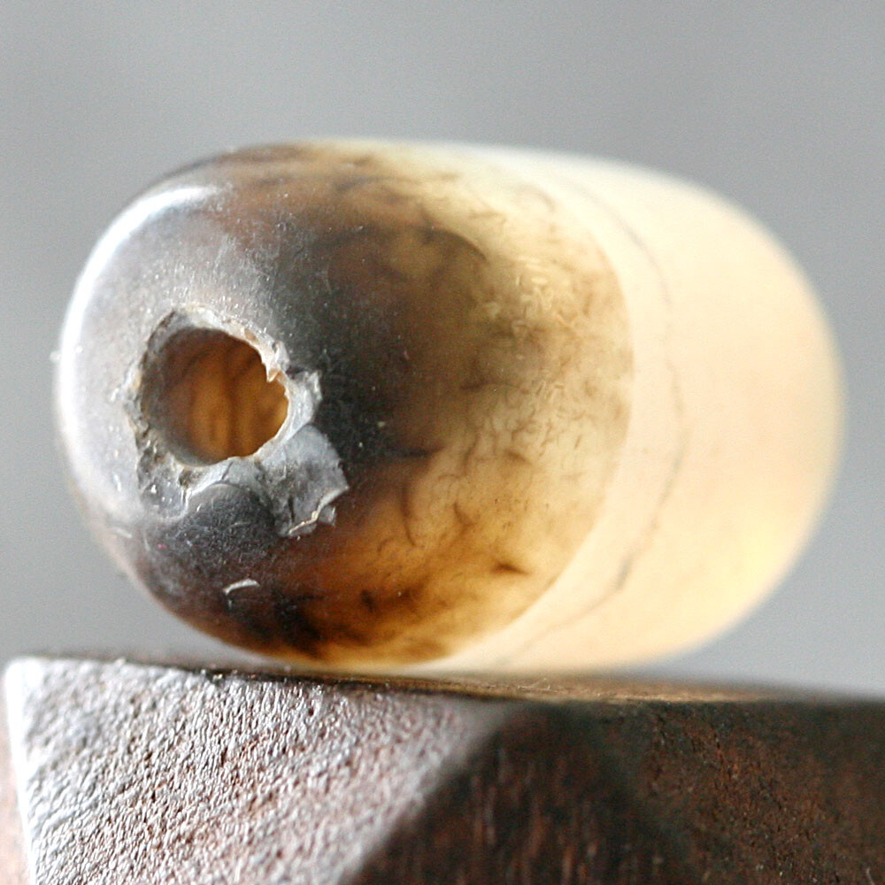 ANCIENT INDO TIBETAN CHUNG DZI Agate Bead #2001