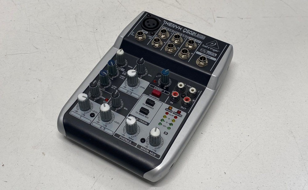 Behringer Audio Mixer