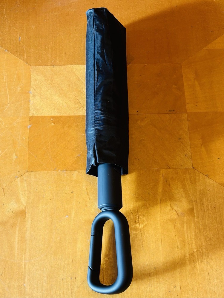 100 %  Authentic JP Morgan  Umbrella