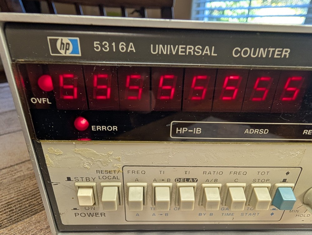 HP 5316A Universal Counter Powers On