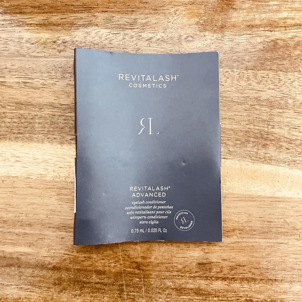 Revitalash Cosmetics Advanced Eyelash Conditioner (0.75mL/0.025 Oz) Sample Size