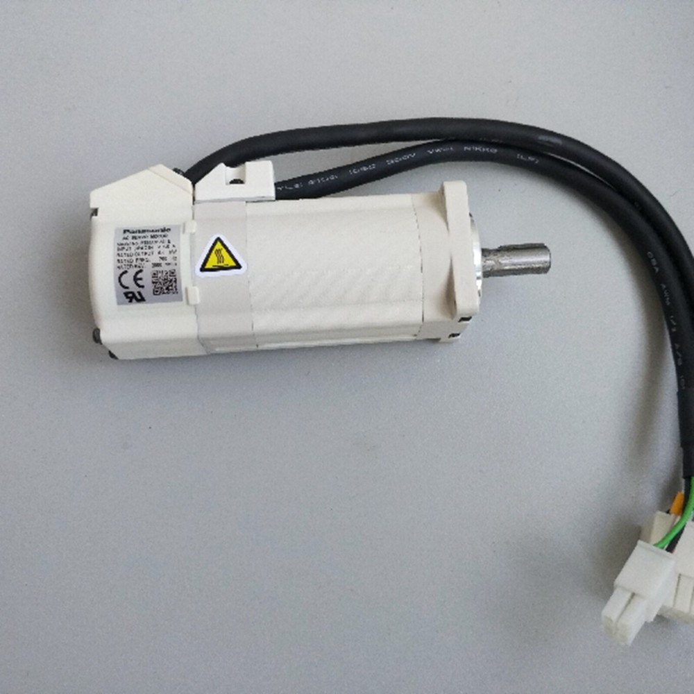 NEW PANASONIC MSMA012A1E Servo Motor